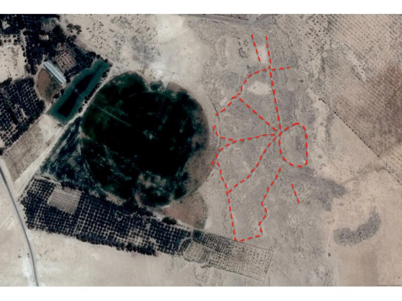 Centre pivot irrigation upon deserts kits near Azraq, Saudi Arabia
