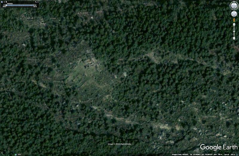 Fig. 1 Roofless structure(s) and terraces in the mountains of North Lebanon.