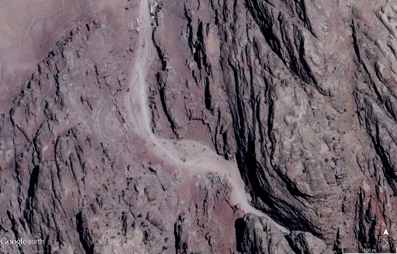 Fig 2a and 2b: Petra satellite and Petra Facades: This satellite imagery (sourced from Google Earth) of the western entrance to the Siq at Petra is profusely lined with rock cut tomb facades to the extent it is known as the ‘Street of Facades’ (Photograph